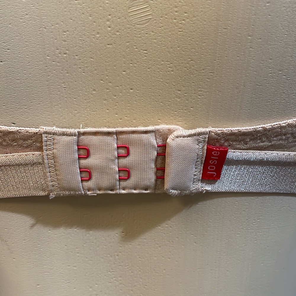 Bra - Picture 6 of 7